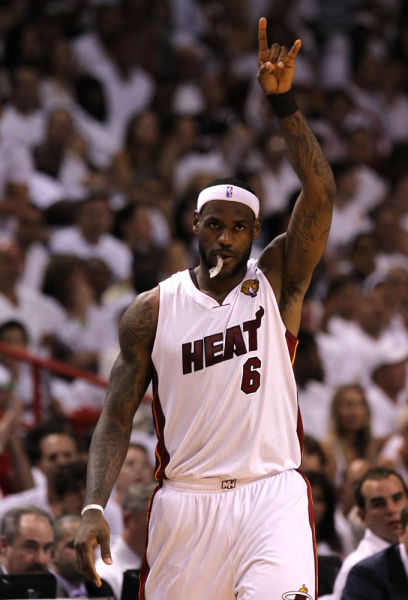 管理层更倾 管理层更倾