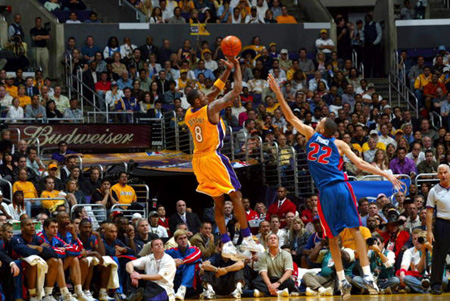 需在防守端 需在防守端